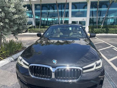 Used 2023 BMW 530i w/ Premium Package RWD image 8