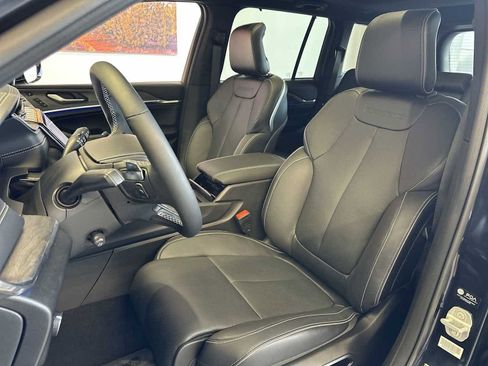 New 2024 Jeep Grand Cherokee Overland w/ Advanced Protech Group III image 20