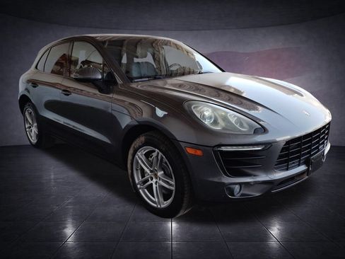 Used 2015 Porsche Macan S w/ Premium Package Plus AWD/4WD image 7
