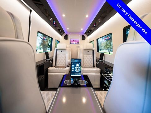 Used 2024 Mercedes-Benz Sprinter 2500 image 66