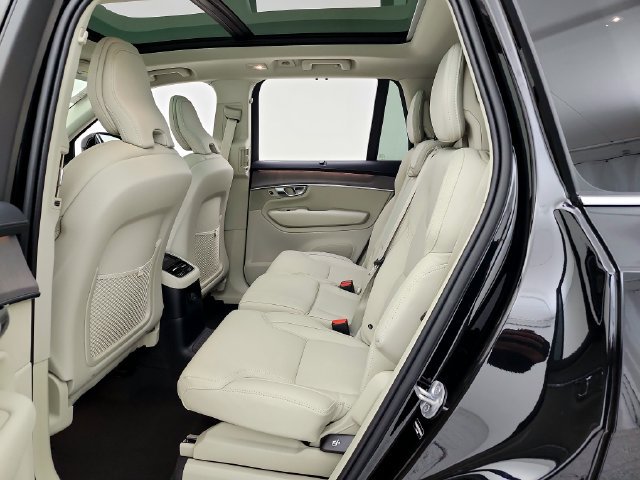 New 2026 Volvo XC90 T8 Ultra w/ Protection Package AWD/4WD image 28