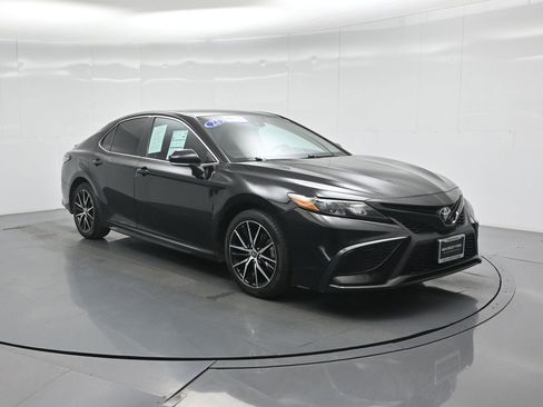 Used 2022 Toyota Camry SE image 54