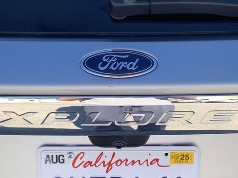 Used 2022 Ford Explorer Limited image 47