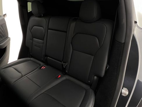 Used 2026 Tesla Model Y Long Range image 19