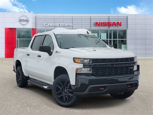 Used 2021 Chevrolet Silverado 1500 Custom Trail Boss w/ LPO, Dark Essentials Package image 1
