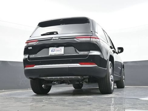 Used 2026 Jeep Grand Cherokee Limited w/ Luxury Tech Group II AWD/4WD image 49