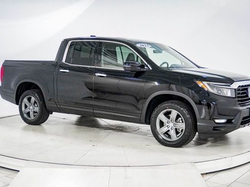 Used 2023 Honda Ridgeline RTL-E image 11