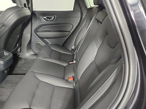 Certified 2023 Volvo XC60 B5 Plus w/ Climate Package image 13