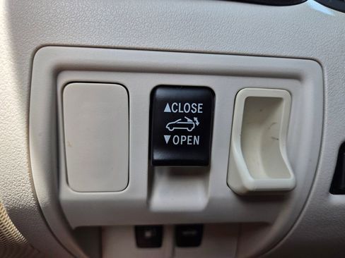 Used 2010 Lexus IS 250C RWD image 30