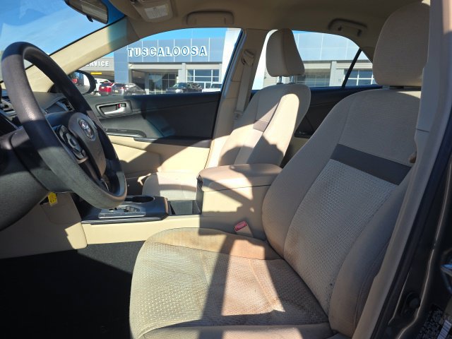 Used 2014 Toyota Camry FWD image 9