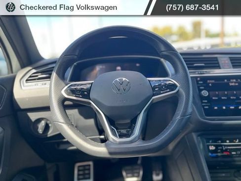 Used 2024 Volkswagen Tiguan SE R-Line AWD/4WD image 36