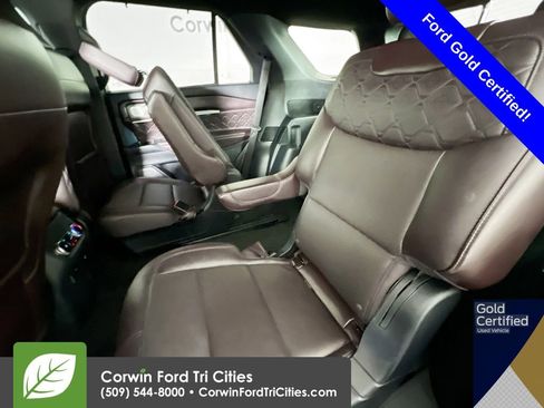Certified 2025 Ford Explorer Platinum w/ Ultimate Package image 29