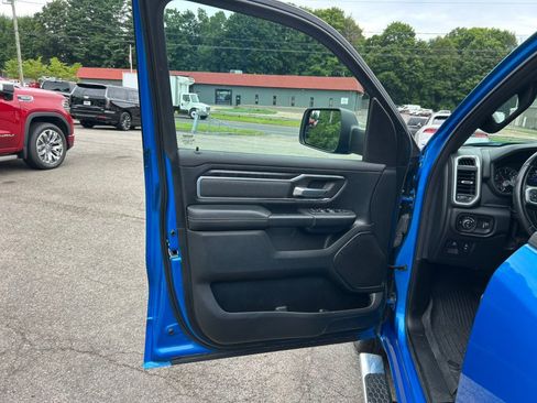 Used 2021 RAM 1500 Big Horn AWD/4WD image 14