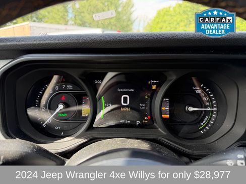 Used 2024 Jeep Wrangler Unlimited AWD/4WD image 12