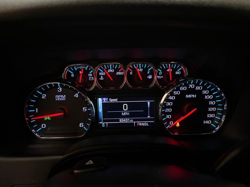 Used 2020 Chevrolet Tahoe LT image 16