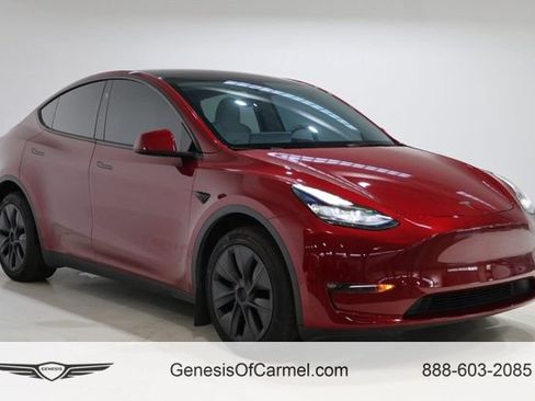 Used 2025 Tesla Model Y Long Range AWD/4WD image 1
