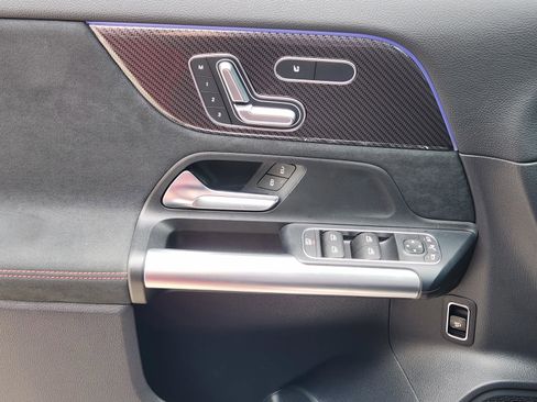 Certified 2025 Mercedes-Benz GLA 250 image 15