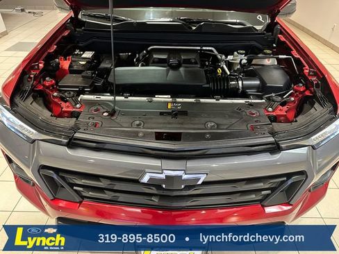 Used 2024 Chevrolet Colorado LT w/ LT Convenience Package III AWD/4WD image 26