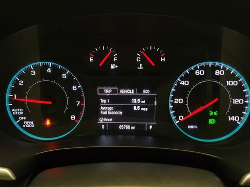 Used 2023 Chevrolet Malibu LT FWD image 23