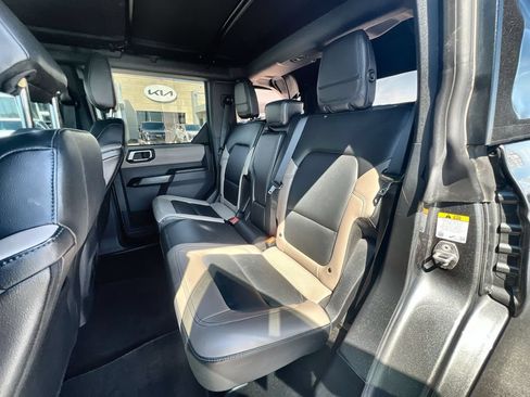 Used 2024 Ford Bronco Wildtrak AWD/4WD image 23