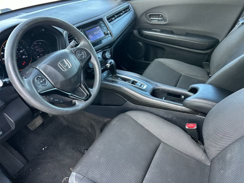 Used 2022 Honda HR-V LX image 10