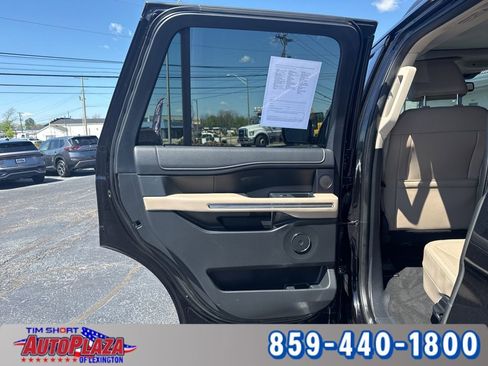 Used 2023 Ford Expedition Limited AWD/4WD image 21