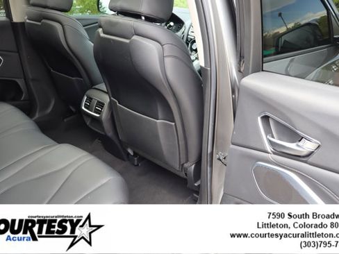 Used 2024 Acura RDX SH-AWD image 32
