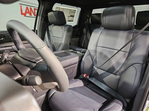 New 2026 Toyota Tundra Platinum image 12