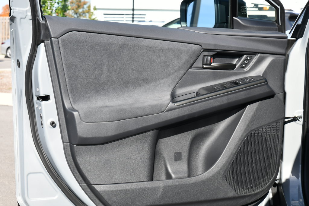 Used 2026 Toyota C-HR AWD/4WD image 14