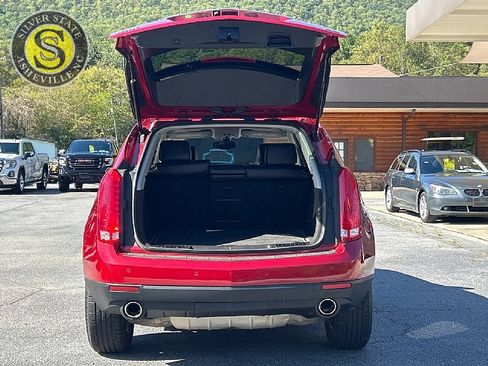 Used 2015 Cadillac SRX Luxury image 18