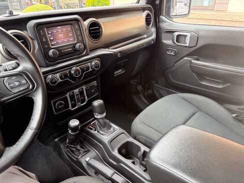 Used 2020 Jeep Wrangler Unlimited Sport S AWD/4WD image 14