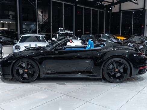 Used 2022 Porsche 911 Turbo S image 44