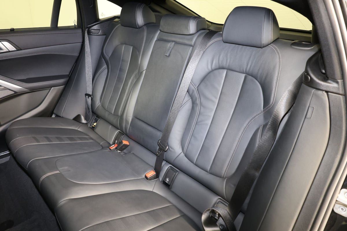 Used 2022 BMW X6 M50i w/ Executive Package AWD/4WD image 11