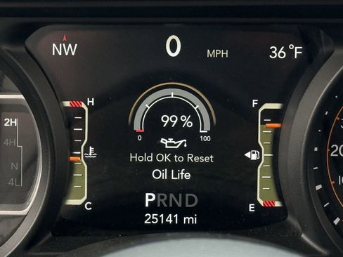 Used 2025 Jeep Wrangler Rubicon image 17