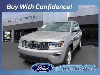Used 2018 Jeep Grand Cherokee Laredo RWD video 1