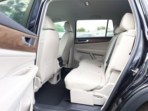 New 2026 Volkswagen Atlas SE image 22