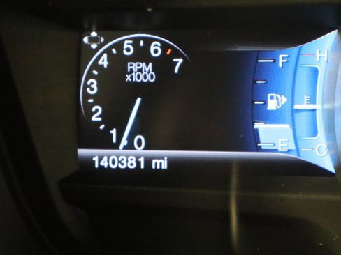 Used 2014 Ford Explorer XLT w/ Equipment Group 202A image 35