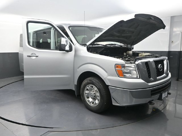 Used 2017 Nissan NV 3500 SV w/ SV Technology Package RWD image 29