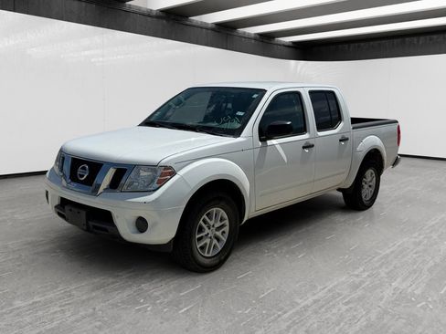 Used 2019 Nissan Frontier SV RWD image 1