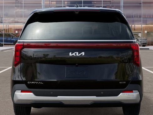 New 2026 Kia Carnival EX image 13
