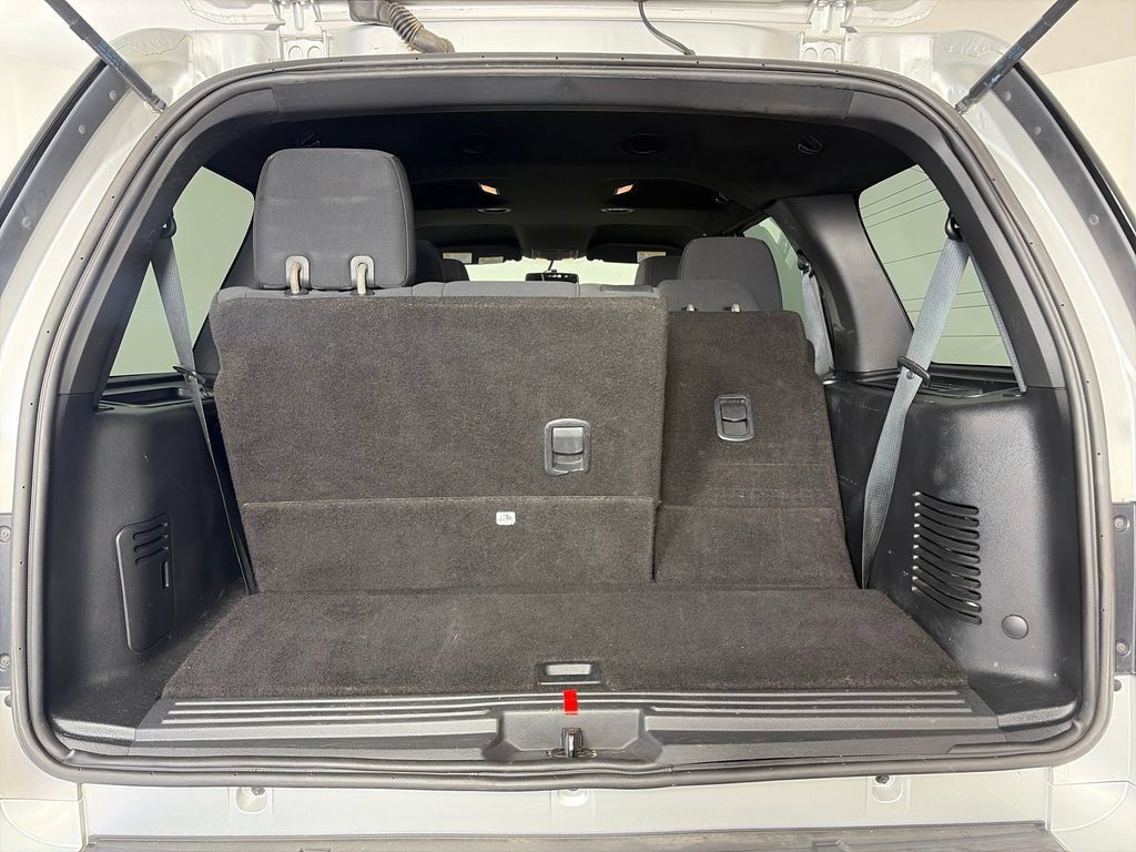 Used 2017 Ford Expedition XLT AWD/4WD image 27
