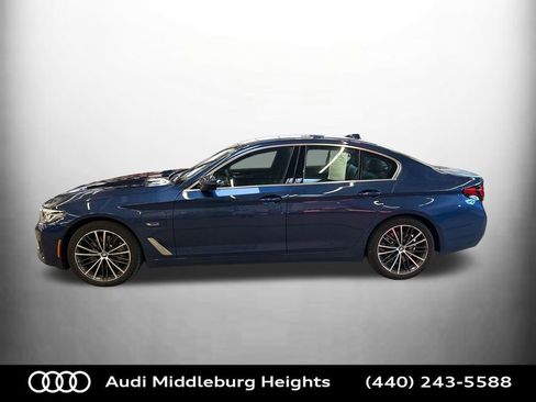 Used 2023 BMW 530e xDrive w/ Luxury Seating Package image 4