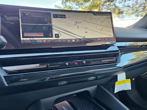 New 2025 BMW 530i xDrive image 19