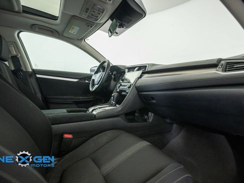 Used 2019 Honda Civic EX image 39