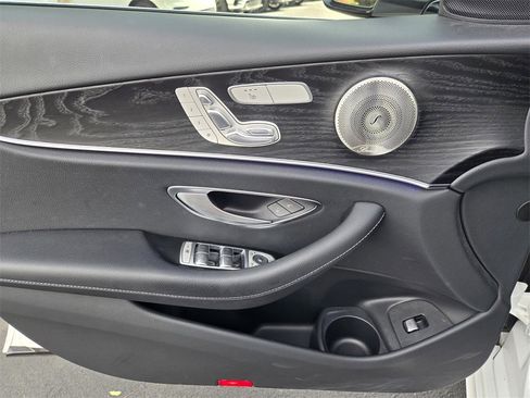 Used 2022 Mercedes-Benz E 350 Sedan image 16