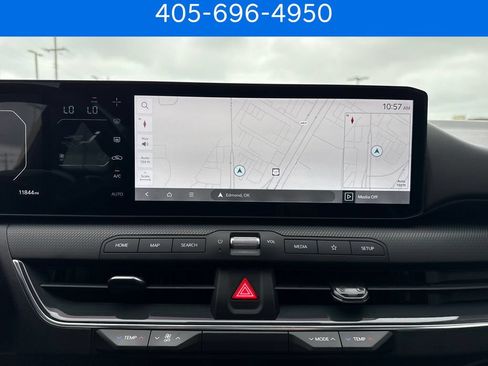 Used 2025 Kia K4 EX w/ GT-Line Premium Package FWD image 23