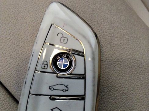 Used 2022 BMW X5 xDrive40i w/ Executive Package image 49