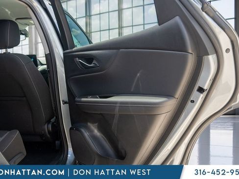 Used 2025 Chevrolet Blazer LT AWD/4WD image 27