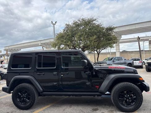 Used 2021 Jeep Wrangler Unlimited Sport AWD/4WD image 7