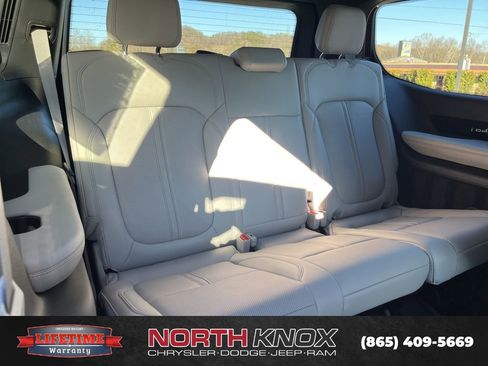 New 2026 Jeep Grand Wagoneer Summit w/ Rear Seat Video Group I AWD/4WD image 27